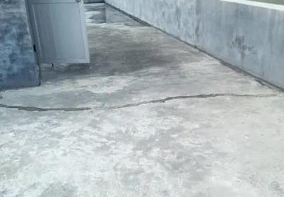 孙吴楼顶漏水维修公司分享下如何解决卫生间隐蔽部位漏水的问题?